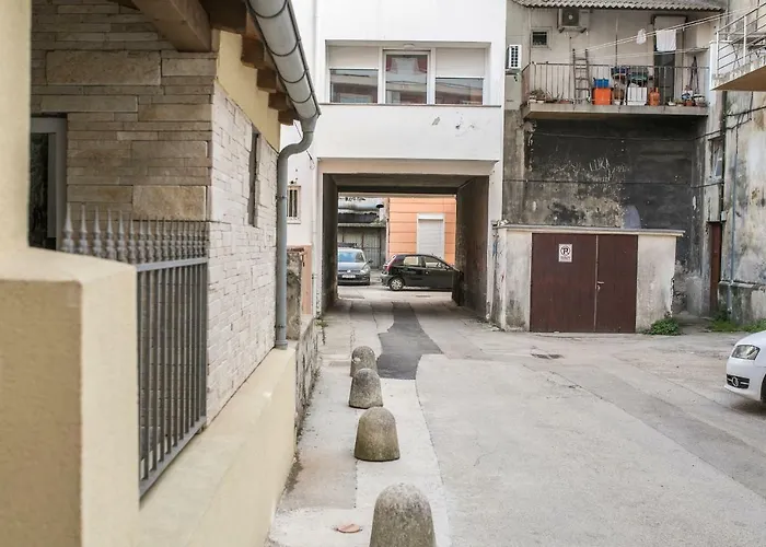 Midtown Center דירה