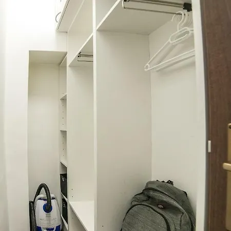Midtown Center Apartment