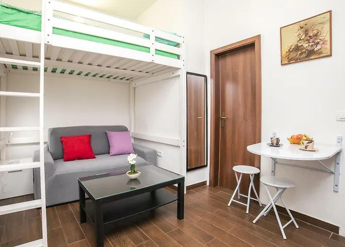 Midtown Center Apartmán *